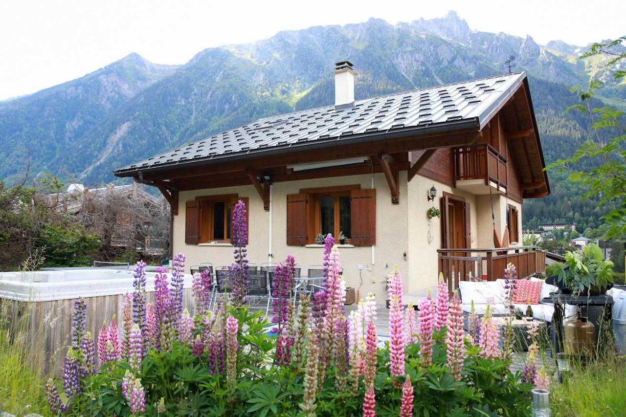 Chamonix Large Chalet, Sleeps 12, 200M2, 5 Bedroom, 4 Bathroom, Garden, Jacuzzi, Sauna Экстерьер фото