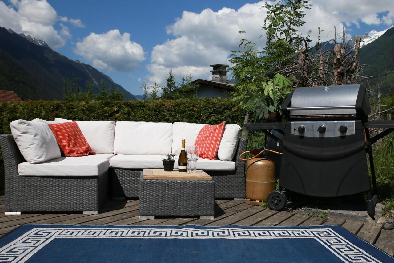 Chamonix Large Chalet, Sleeps 12, 200M2, 5 Bedroom, 4 Bathroom, Garden, Jacuzzi, Sauna Экстерьер фото