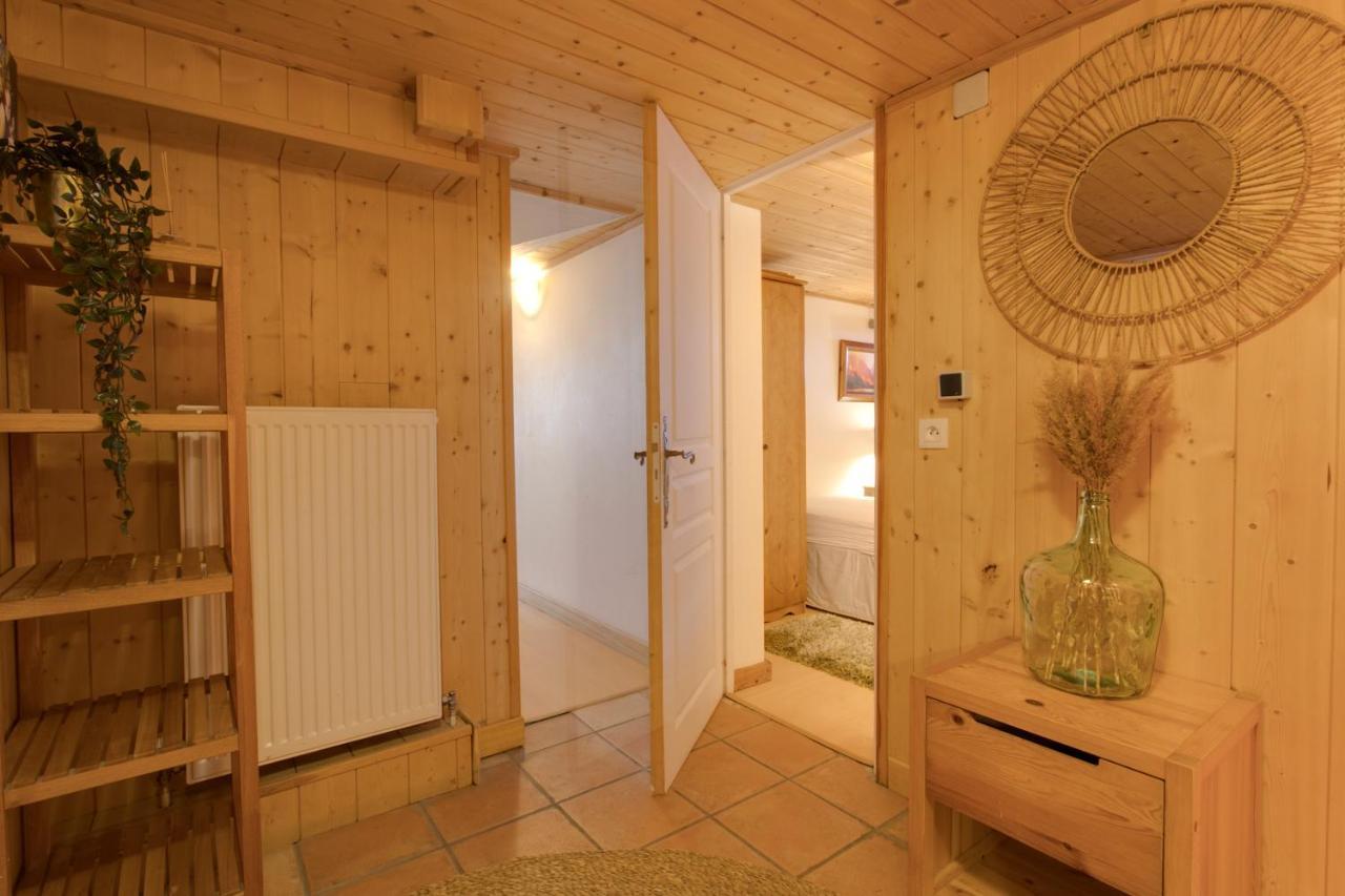 Chamonix Large Chalet, Sleeps 12, 200M2, 5 Bedroom, 4 Bathroom, Garden, Jacuzzi, Sauna Экстерьер фото